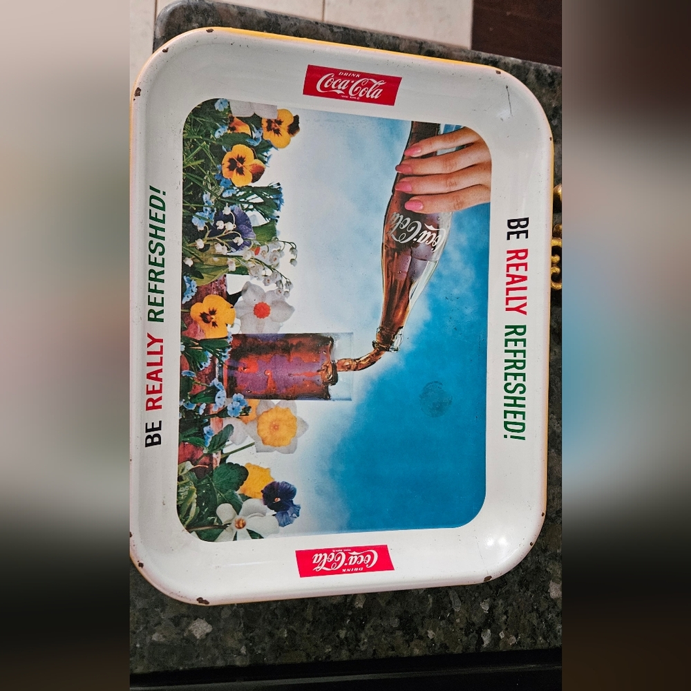 Vintage Tin Coca Cola Tray - Picture 1 of 2